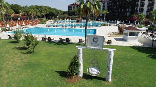 SELECTUM FAMILY RESORT BELEK Pools & Beach